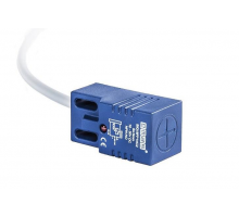 Индуктивный датчик с кабелем 7м (NPN-NC), растояние срабатывания 8мм, 10-30V DC, 400 Гц, SIQ18NP1OC7